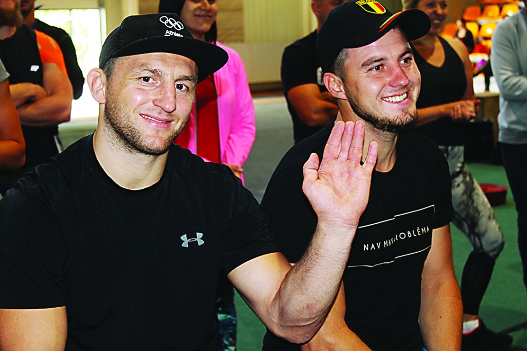 Komandu cīņā Armands Zvirbulis palīdzēja izcīnīt “Gulbenes Rajonam” 1.vietu. 	
Autors: Ziedonis Lazdiņš