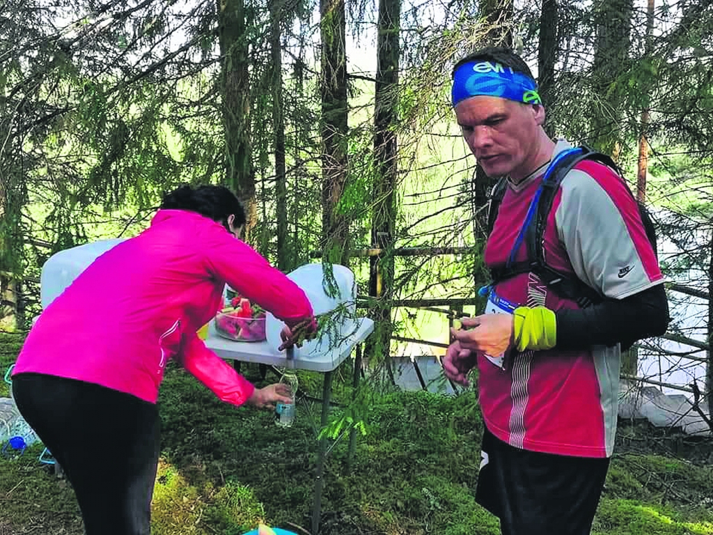 “Cēsu Eco Trail” skrējienā šogad tika noliktas 20 litru kannas ar ūdeni.
Autors: Eva Pričiņa