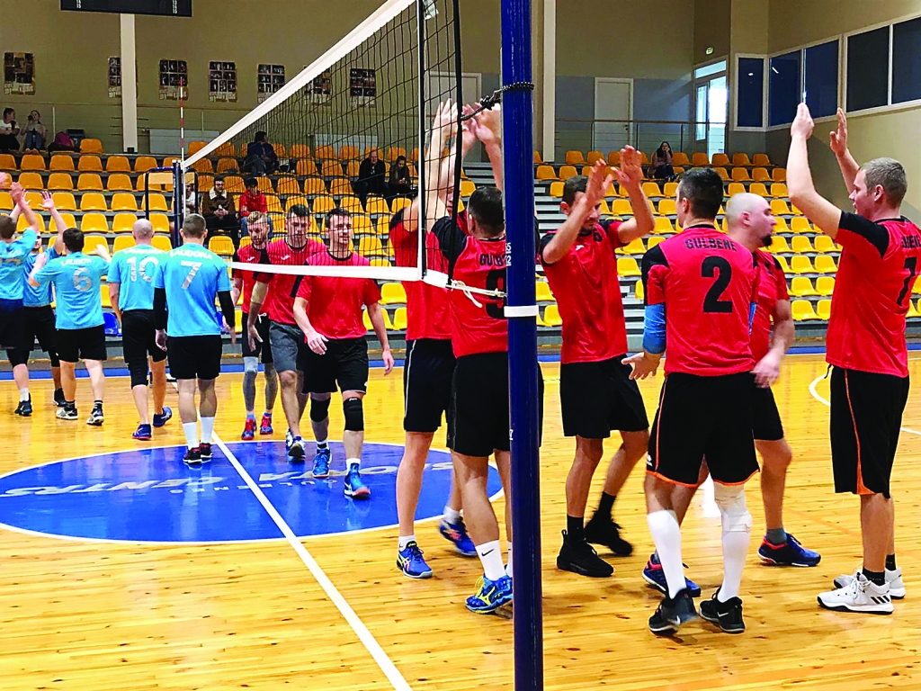 Pirmās trīs uzvaras izcīnījušas komandas “Gulbene I”. 	
Autors: Mārcis Rudzītis