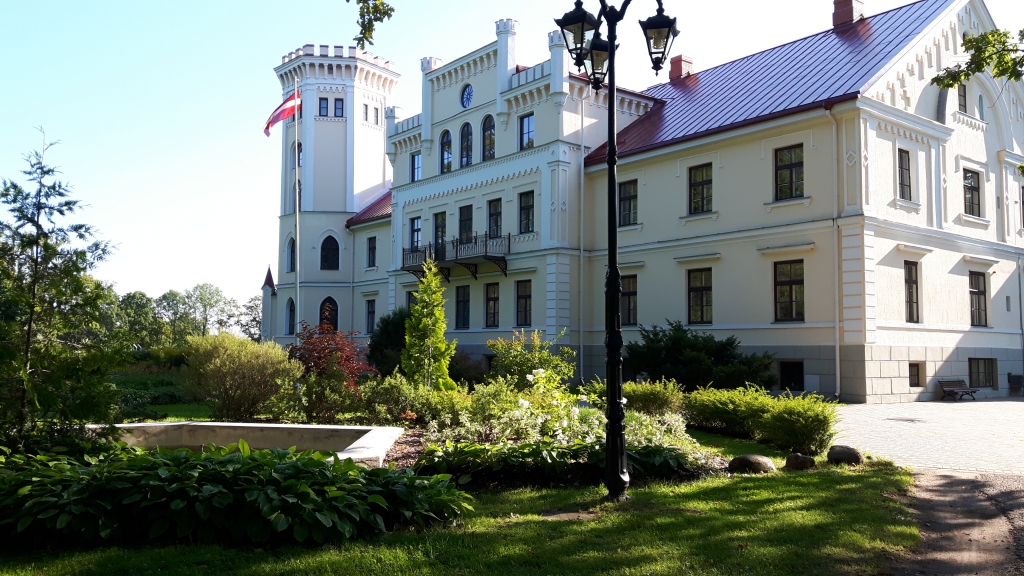 Autors: no Dzirksteles arhīva