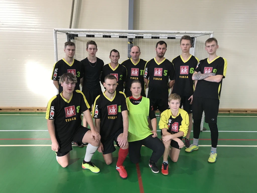 Tirzas pagasta komanda.