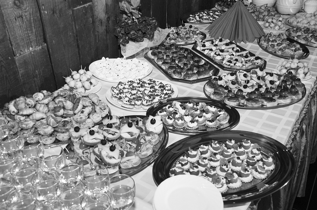 Ir teiciens, ka no galda vajag celties ar vieglu izsalkumu, bet svētkos tas gandrīz nav iespējams.
Autors: DAINIS ĢELZIS