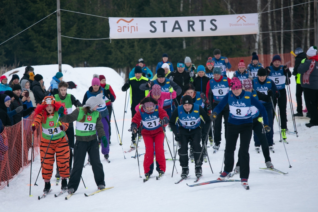 “Āriņu slēpojums” kļūst par tradīciju, kas pulcē lielu skaitu interesentu.
Autors: no Dzirksteles arhīva