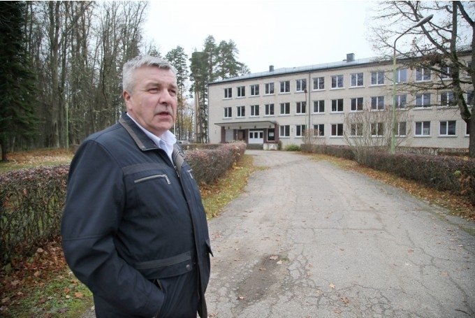 Gulbenes novada Sociālā dienesta vadītājs Jānis Antaņevičs, pirms tapa aprūpes centrs 