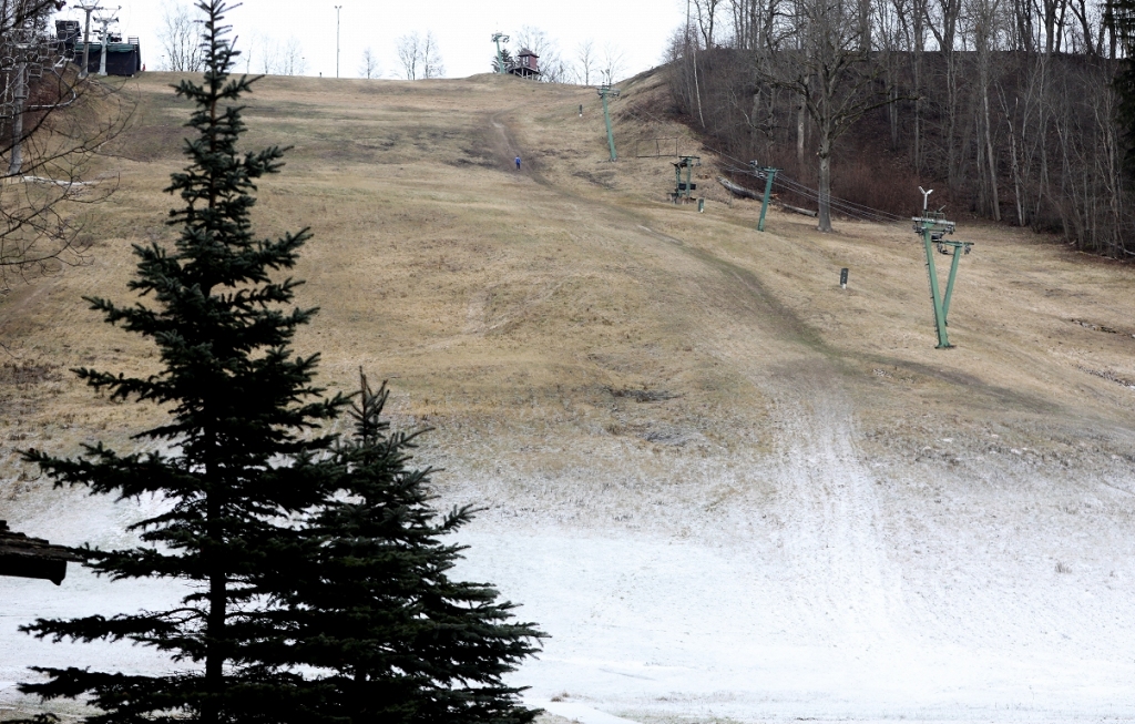 No 2. līdz 8 februārim plānotais ziemas orientēšanās Pasaules čempionāts sniega neesamības dēļ no Madonas sporta bāzes “Smeceres sils” tiek pārcelts uz Zviedriju.
Autors: diena.lv