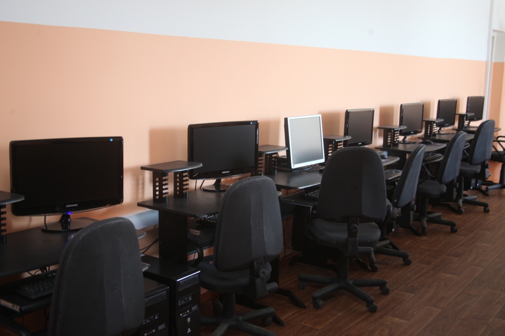 Vai Gulbenē būtu interese par iespēju jauniešiem reizē ar vidusskolas programmu apgūt arī arodu? Pašvaldība par to domā un vēlas šādi sadarboties ar Ogres tehnikumu, lai šī iestāde realizētu izglītības programmas gan Rankā, gan Gulbenē. 	
Autors: Gatis Bogdanovs