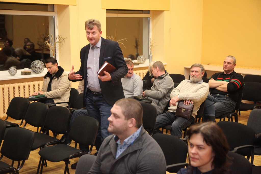 Gulbenē informācija nebija izziņota pietiekami plaši, tāpēc daudzus nesasniedza. Galvenokārt ieradās pašvaldības darbinieki. 	