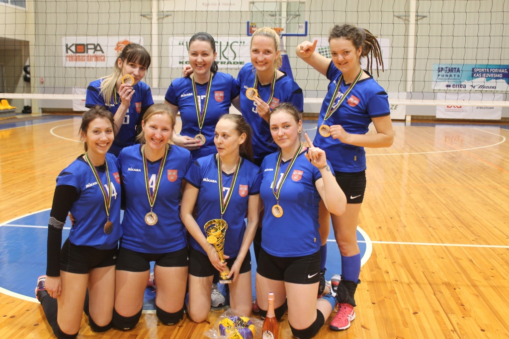 Komandas sastāvā spēlēja: Marika Vizule, Līva Misiņa, Dārta Borodkina, Gundega Miķelsone, Maija Smiltniece, Lāsma Bērziņa, Arina Uiska, Madara Umure, Marta Nipāne, Diāna Petuhova, Lauma Lazdiņa un Nellija Tinusa.
Autors: Dace Anča