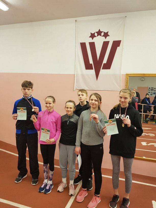 Gulbenes novada BJSS audzēkņi sacensībās Preiļos.
Autors: no privātā arhīva