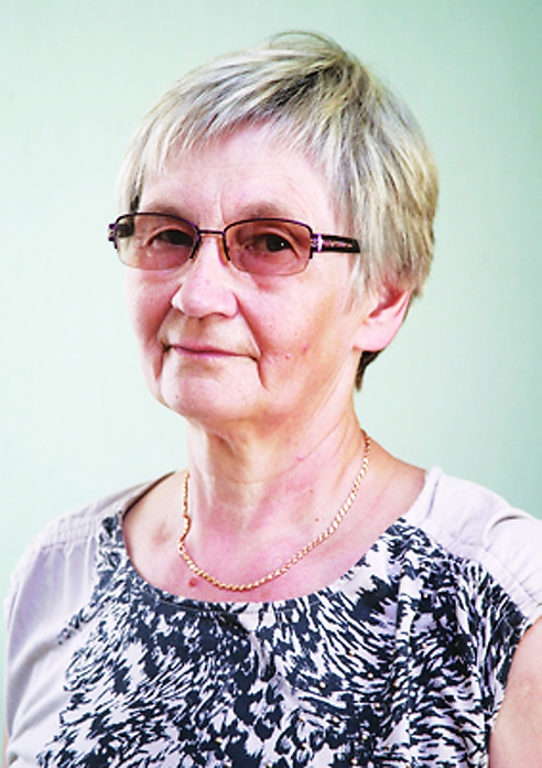 “Cilvēkiem ir jāaizrāda, ja kāds neievēro 2 metru distanci,” saka Ieva Grīnšteine.