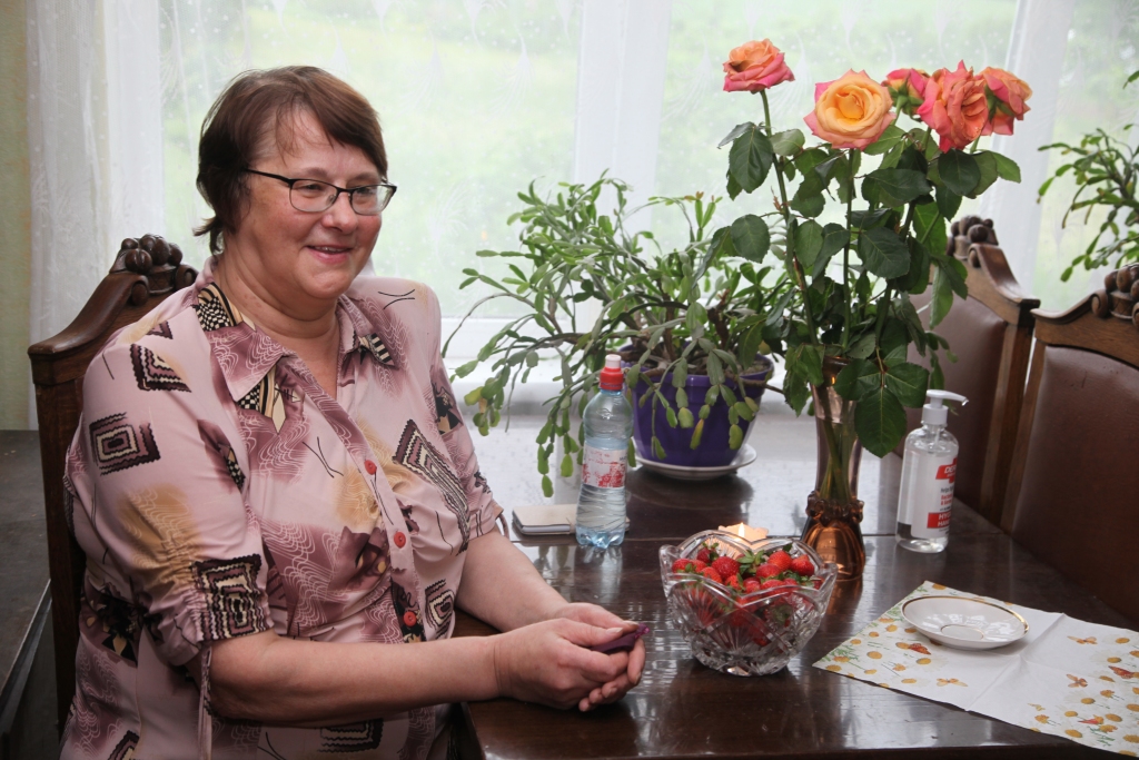 Pašlaik Rasma Nicmane dzīvo mājās mierīgā režīmā. Viņai ļoti patīk rušināties mazdārziņā, bet tagad gan vēl nedrīkst. 
Autors: Gatis Bogdanovs