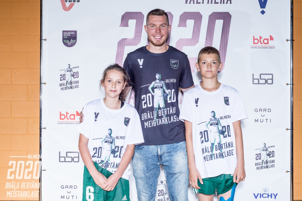 Autors: Jānis Lārmanis