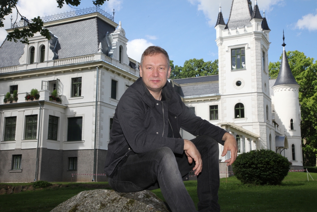 Stāmerenietim Ralfam Rubenim ir svarīgi, lai darbs, ko viņš dara, vienmēr ir paveikts godam. 	
Autors: Gatis Bogdanovs