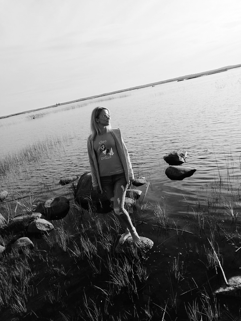 Produkta lielākā vērtība ir tā, ka tas ir dabisks, ar rokām gatavots, to rada
ģimenes uzņēmums. “Mēs zinām no A līdz Z, kas katrā kapsulā ticis ielikts,” uzsver Beatrise Ķēde. “Un iedvesmu strādāt dod atgriezeniskā saite, kad cilvēki raksta pateicības vēstules un atsauksmes par produkta pozitīvo ietekmi uz veselību. 
Autors: PUBLICITĀTES FOTO 