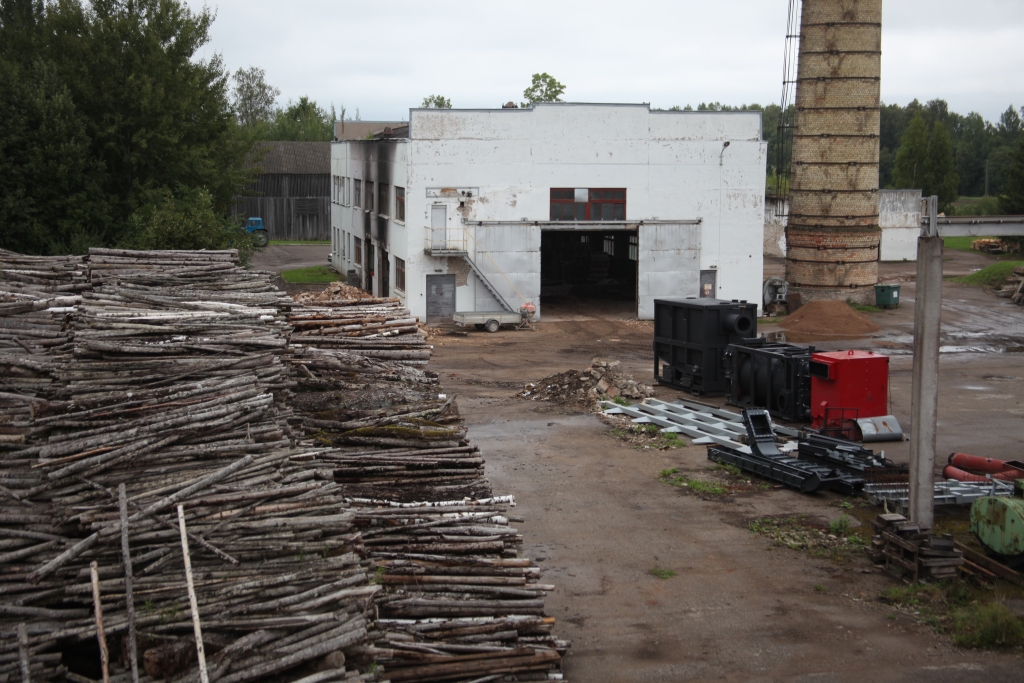 Tā pati vecā Šķieneru katlumāja, bet apkures katls būs jauns, automātisks. Tātad kurinātāju nevajadzēs. Vēl turpinās darbi pie jaunās apkures sistēmas sakārtošanas. 	
Autors: Gatis Bogdanovs