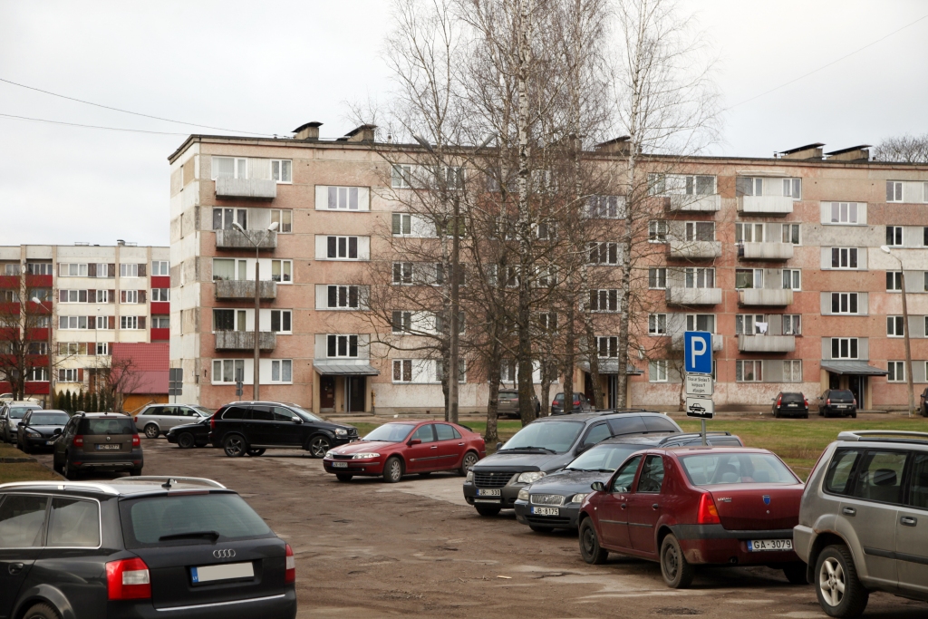 Autors: no “Dzirksteles” arhīva