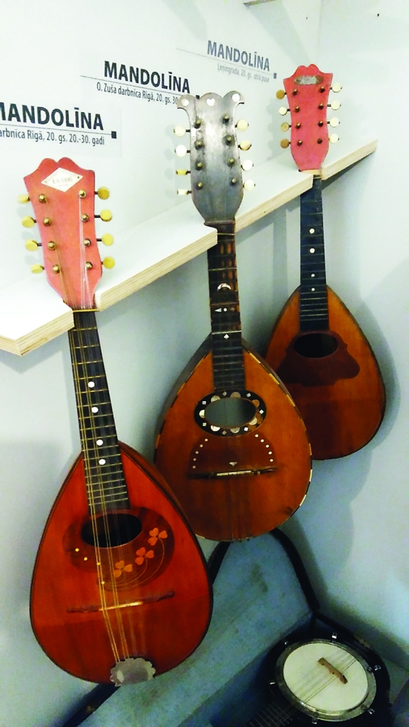 Autors: Pārsla Konrāde