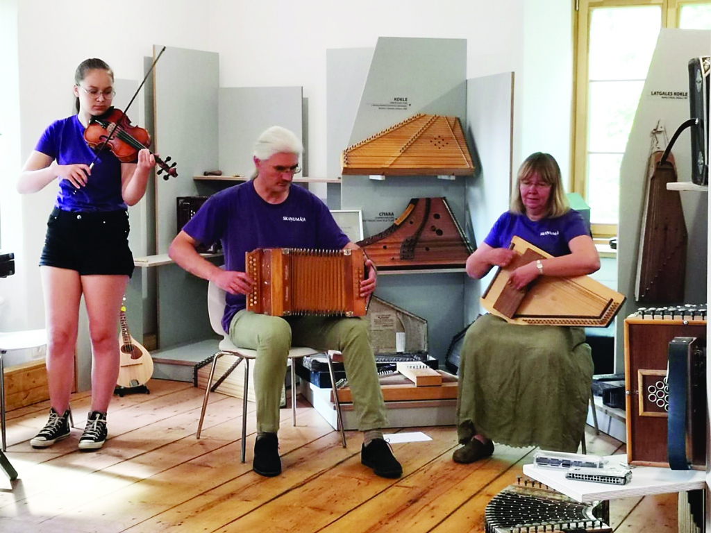 Autors: Pārsla Konrāde