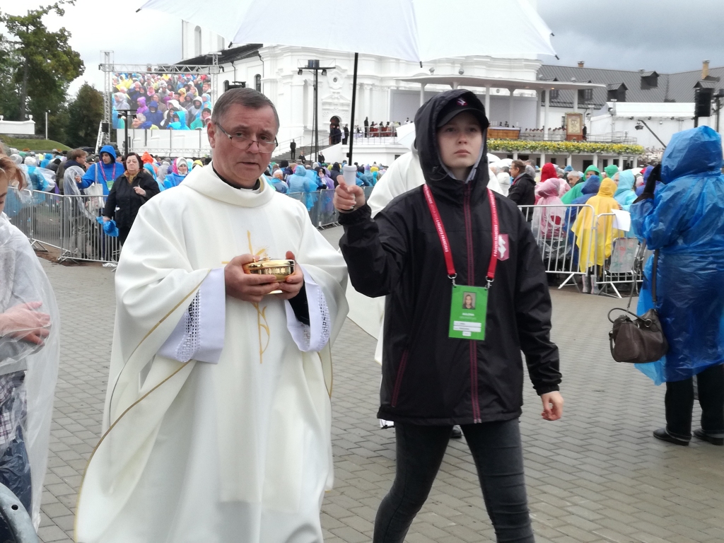 Priesteris Vjačeslavs Bogdanovs 2018.gadā Aglonā pāvesta vizītes laikā. 	
Autors: Dina Poriņa “Kurzemnieks”