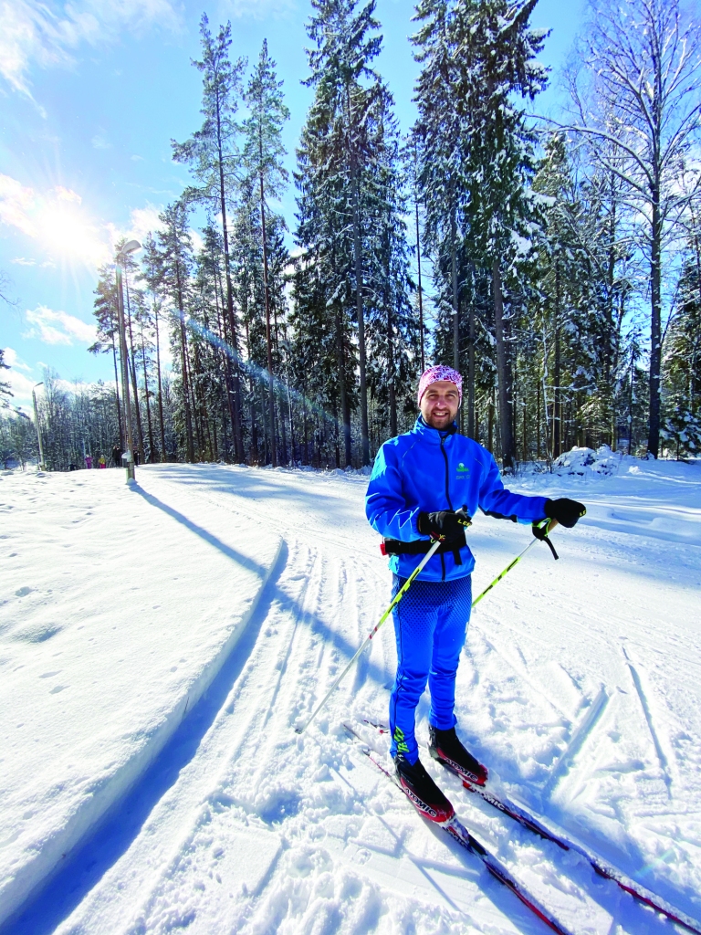 3,87 kilometrus gara ir jaunā slēpošanas trase, kas vijas cauri Rankas kartonfabrikas apvidum. Pagājušās brīvdienas ir nesušas ideālo sniegu, gaisa temperatūru un noskaņojumu daudziem slēpotājiem. Matīss Kauls jau ir apņēmības pilns arī nākamajā ziemā, ja vien būs sniegs, veidot ko līdzīgu un aicināt slēpotājus gan no tuvām, gan tālām vietām. 	
Autors: no personiskā arhīva