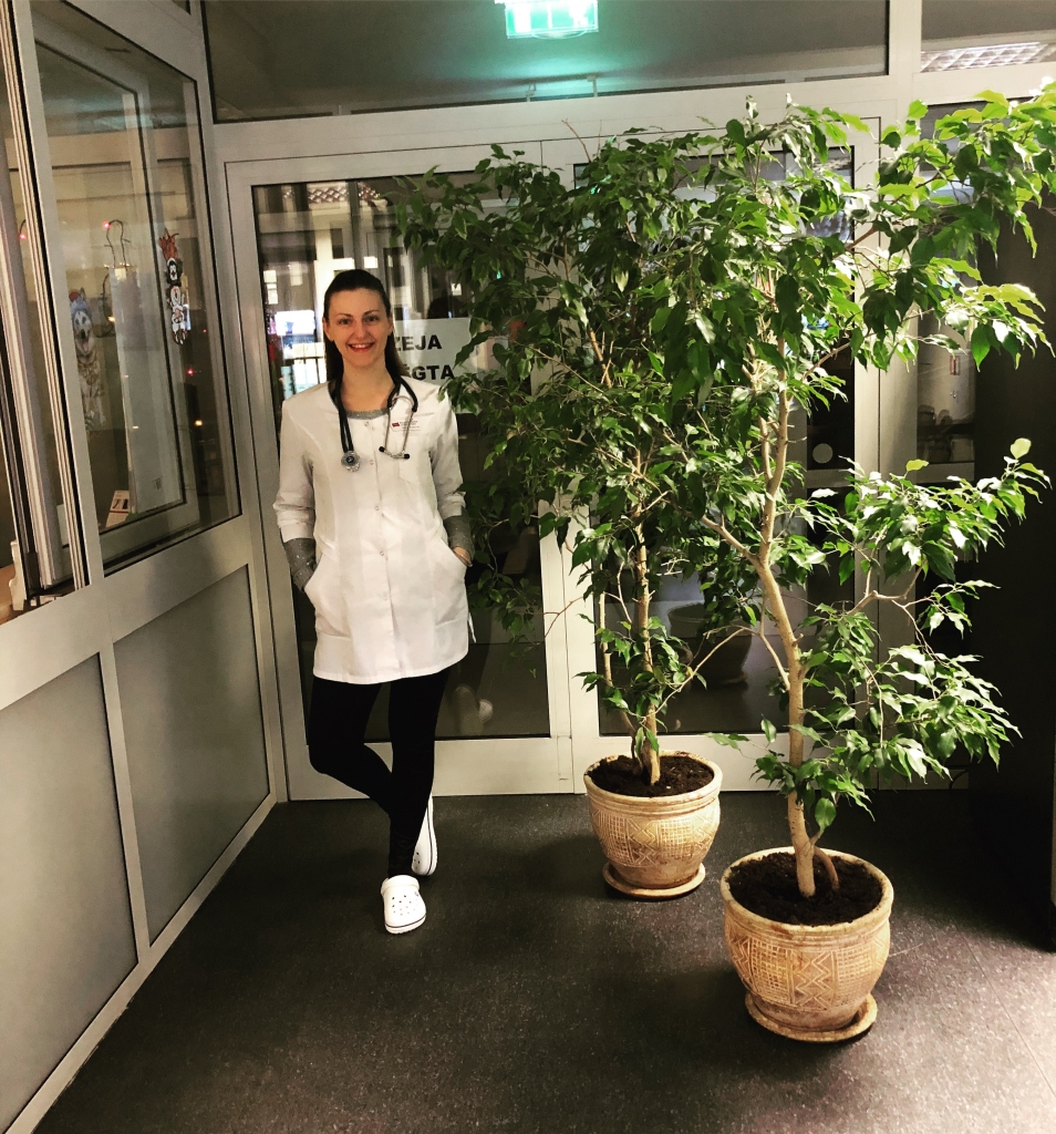 Viena no Diānas Asatrjanas studiju fotogrāfijām. Pati atzīst, ka šādu bilžu no studiju procesa nav daudz. “Vienmēr skriešanā,” saka Diāna.
Autors: no personiskā arhīva