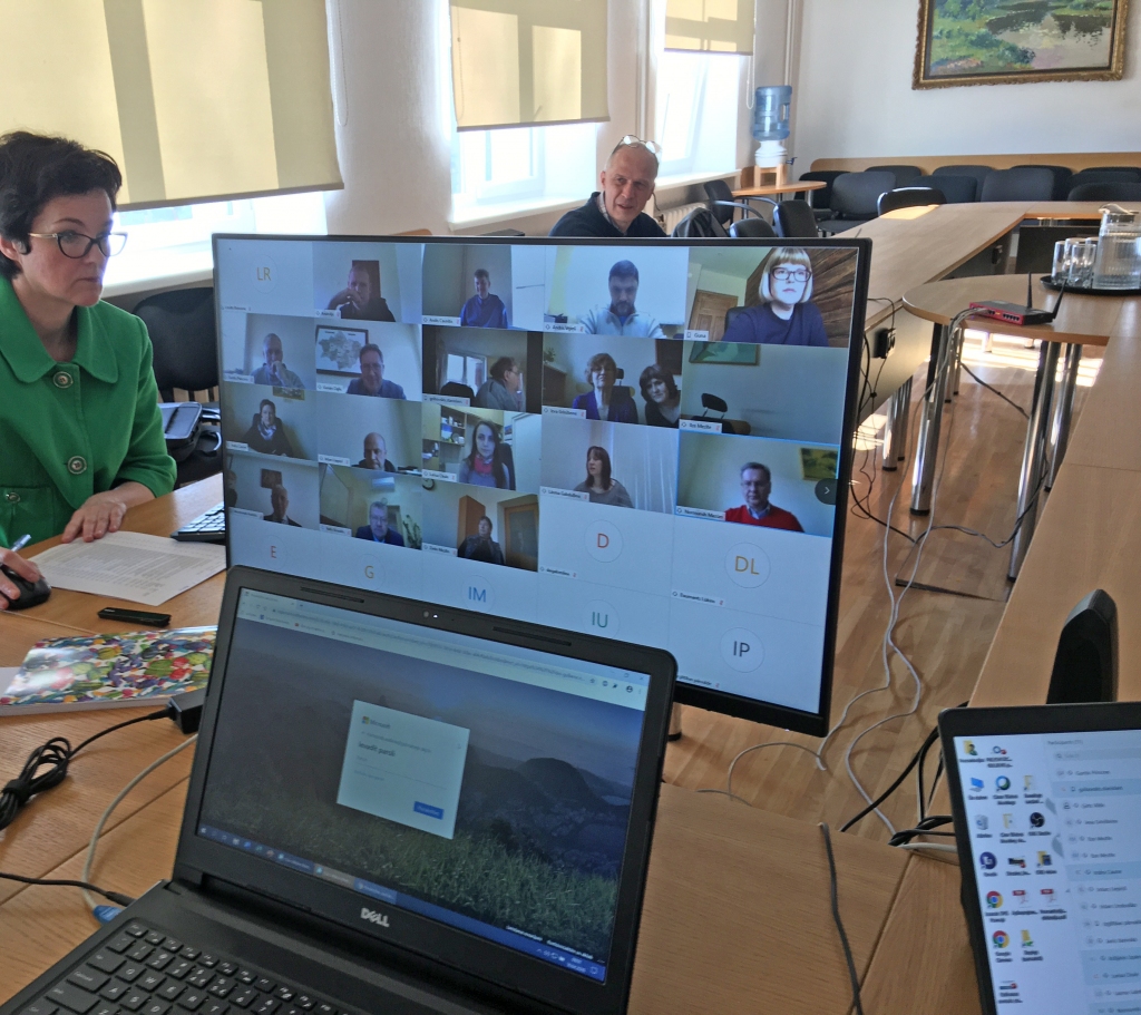 Autors: Diāna Odumiņa