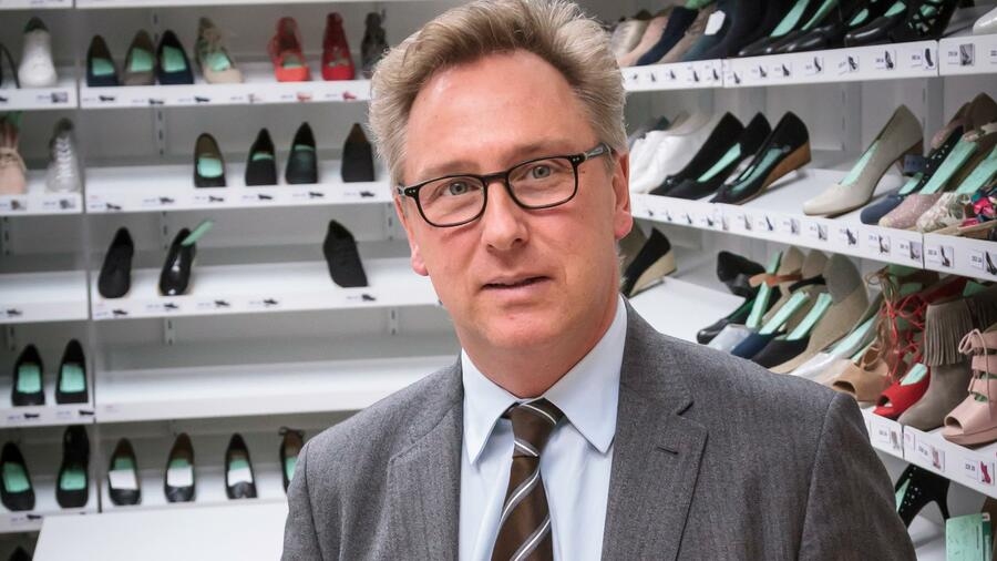 Eiropas lielākā apavu mazumtirgotāja “Deichmann” direktoru padomes priekšsēdētājs Heinrihs Deihmans.
Autors: publicitātes foto