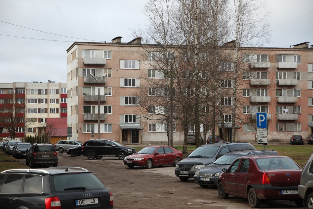 Pirmajā kārtā notiks Skolas ielas pārbūve posmā gar ēkām 5/1, 5/9, 5/8 un izejā uz Lazdu ielu un Blaumaņa ielu divās vietās.
Autors: no 