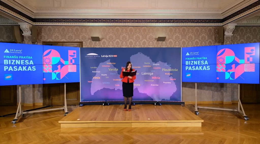 Autors: ekrānšāviņš no 