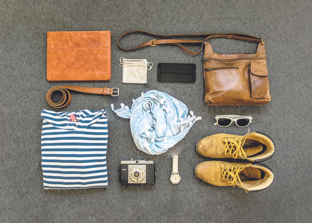 Kapsulas garderobe sastāv no neliela daudzuma apģērbu, ko viegli kombinēt un kas neiziet no modes.
Autors: no “pexels.com”