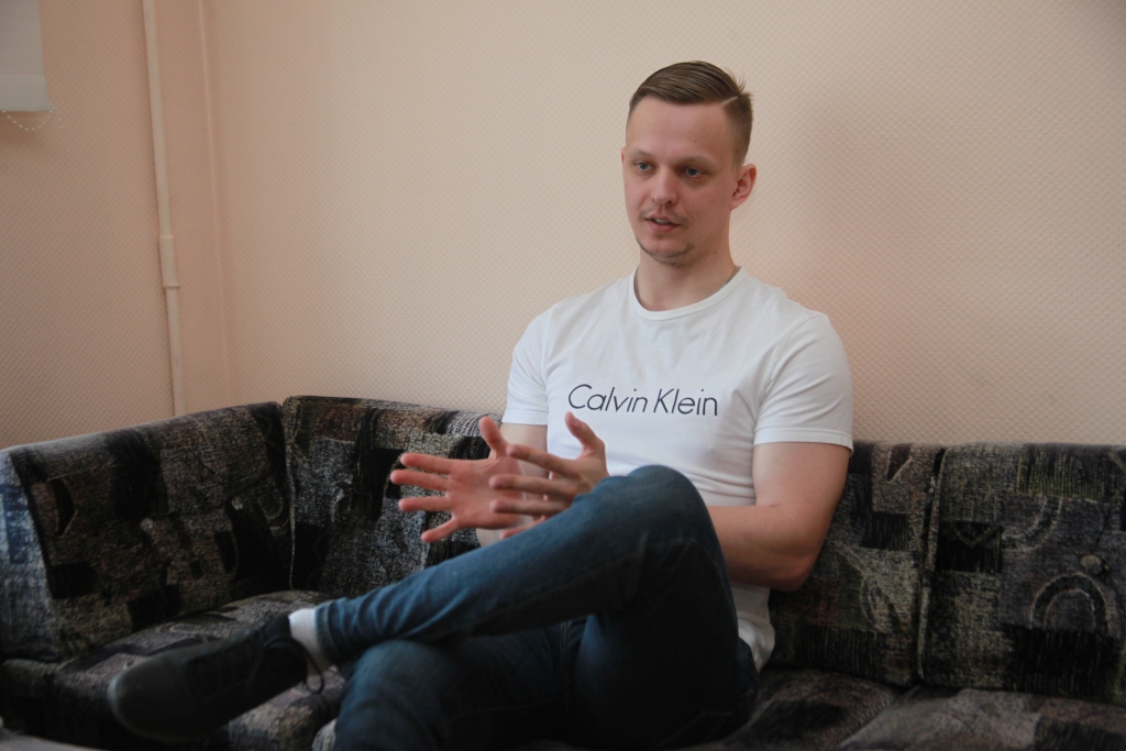 Gudrs, apsviedīgs, zinošs, inteliģents – tāds “Dzirkstelei” radās iespaids tiekoties ar Ritvaru pavasarī, kad viņš 
bija mājās no jūras.
Autors: Gatis Bogdanovs