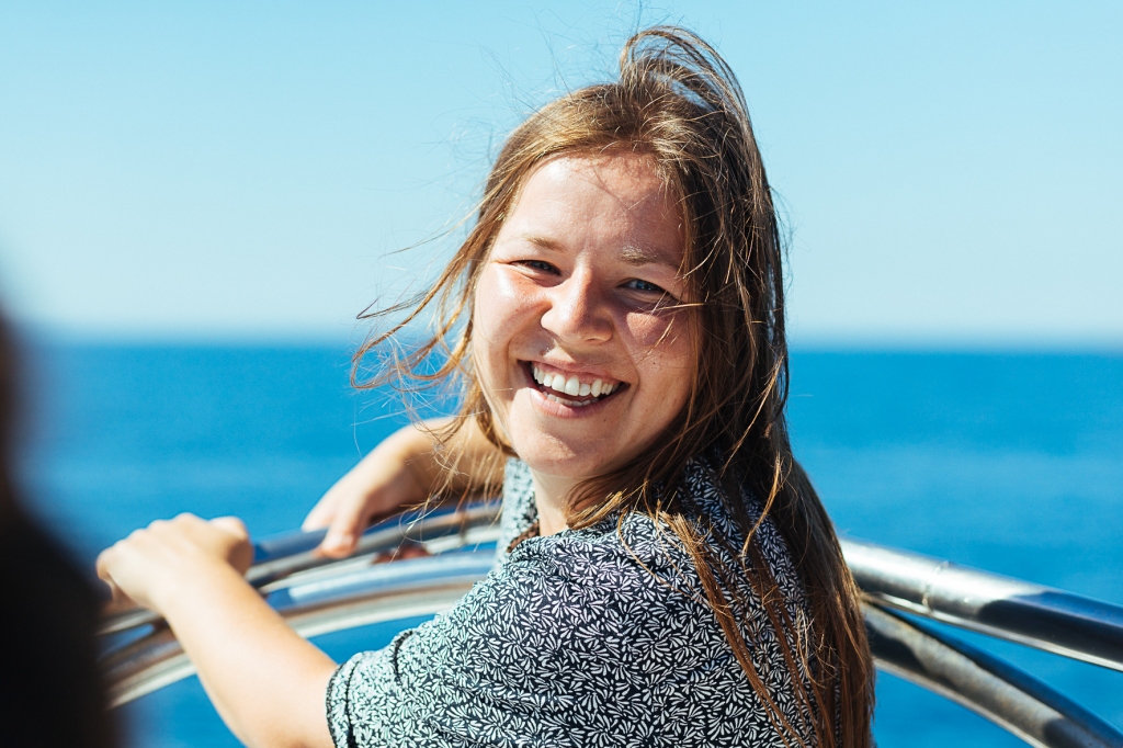 “Vairumam manu darbu apakšā ir noteikts koncepts, ar ko es strādāju. Materiāls pats atnāk. To izvēlos, kad jūtu, kas būs tuvāks manai idejai.” 
Autors: no personiskā arhīva