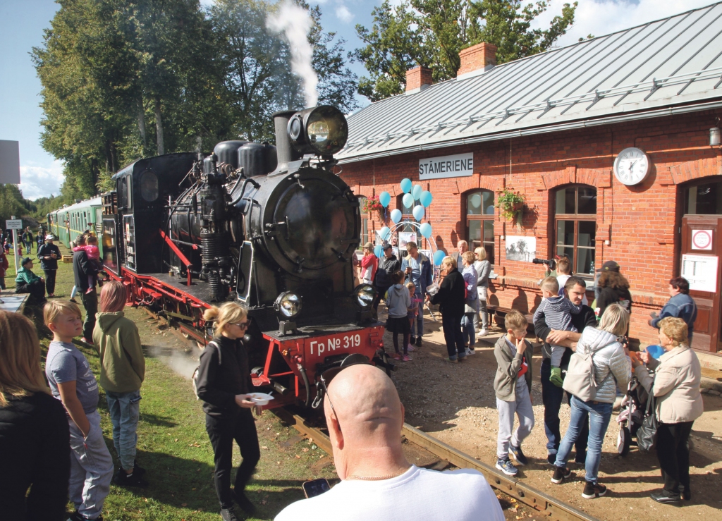 Šajos svētkos bānīša sagaidītāju Stāmeriena stacijā bija krietni mazāk nekā citos gados.


Autors: Gatis Bogdanovs