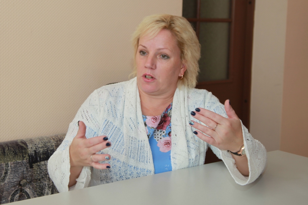 “Cilvēkiem nepieciešama komunikācija, uz nepadzīvotas salas mēs nevarētu ilgstoši dzīvot,” ir pārliecināta psiholoģe Ingrīda Vinceviča.
Autors: Gatis Bogdanovs