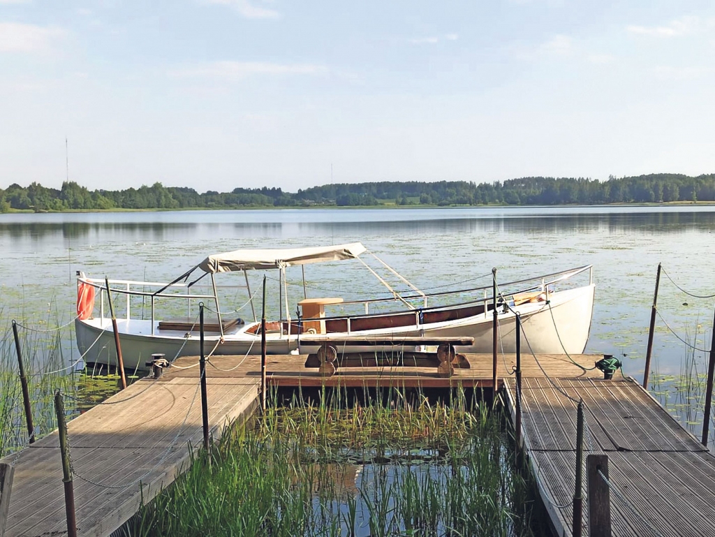 Autors: no “Dzirksteles” arhīva