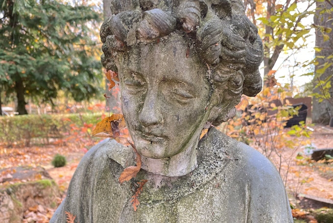 Autors: Diāna Odumiņa