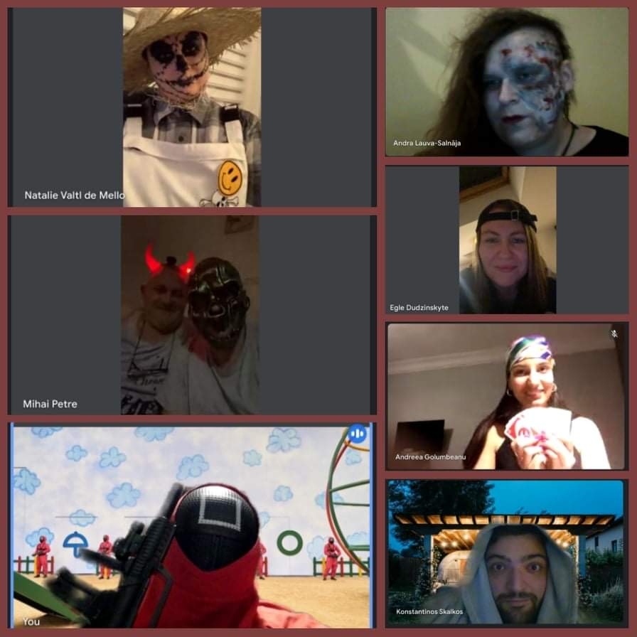 “Tādi mēs bijām šajā Halovīnā,” saka novadniece Ance Lauva-Salnāja, kura šobrīd dzīvo un strādā Polijā. Halovīnā viņa un draugi dažādās valstīs sasaucās un jokojās ar interneta palīdzību.
Autors: ekrānšāviņš