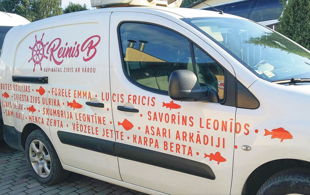 Autors: Pārsla Konrāde