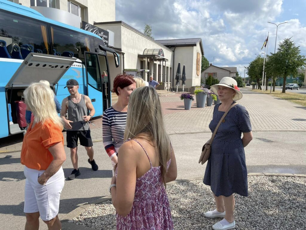 “Ratiņš”, “Vērdiņš”, “Apinītis”, “Litenietis” ceļā uz Rīgu.
Autors: Foto: Diāna Odumiņa.