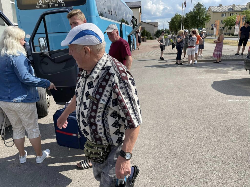 “Ratiņš”, “Vērdiņš”, “Apinītis”, “Litenietis” ceļā uz Rīgu.
Autors: Foto: Diāna Odumiņa.