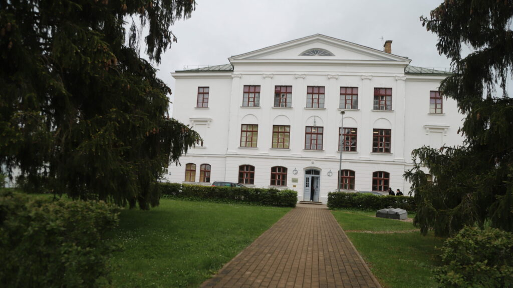 Aluksniesiem.lv raksta attēla aizvietotājs