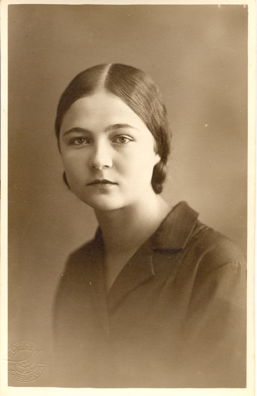 GULBENES pilsētas pirmā bibliotekāre Vilma Kupča. 1932.gads.
Autors: Foto: no Gulbenes novada bibliotēkas kopkataloga