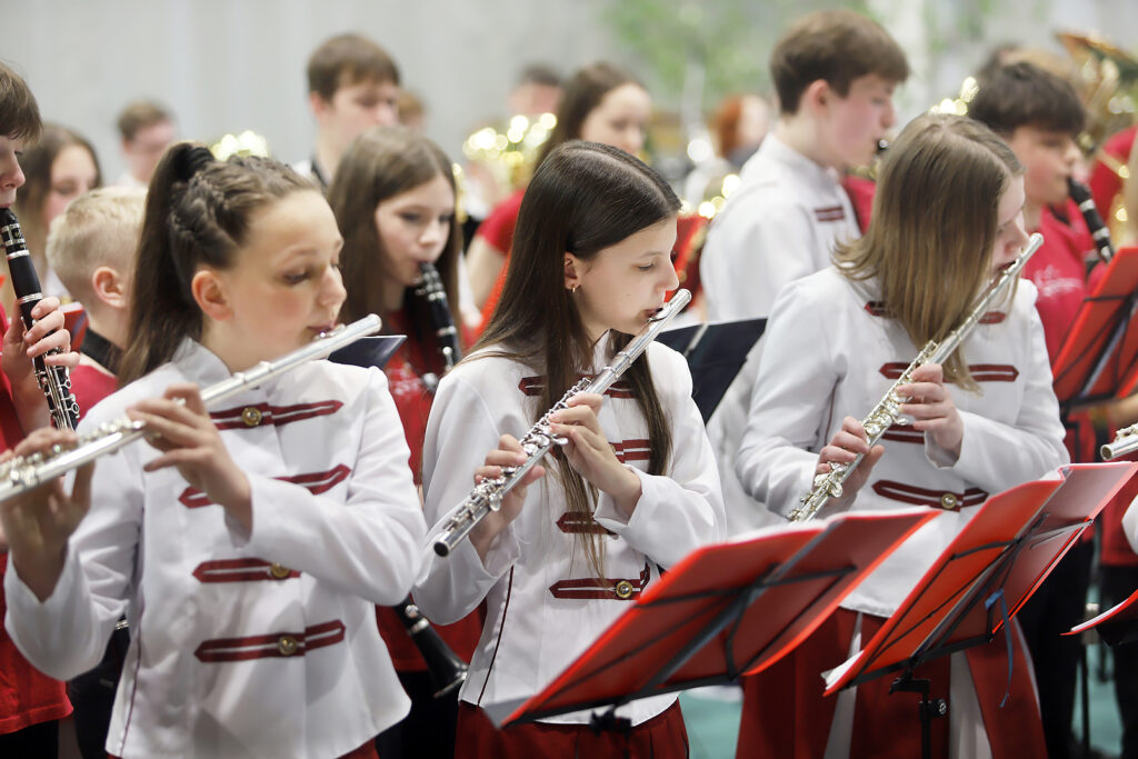 GULBENES mūzikas skolas skolēni labprāt muzicē pūtēju orķestrī.
Autors: Foto: Gatis Bogdanovs