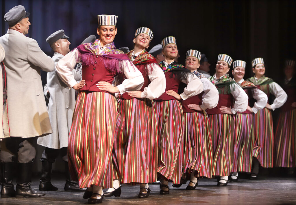 LITENIEŠIEM ir divi deju kolektīvi. Viens no tiem – “Ratenieki”.
Autors: Foto: Gatis Bogdanovs