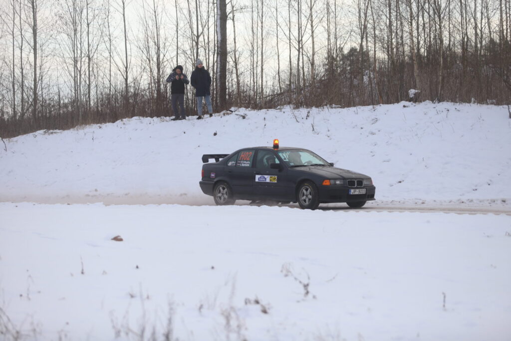 “NULLĪTĒS” startēja vairākas ekipāžas, kas saistītas ar mūsu novadu. Arī Reinis Vilkaitis/Inga Barkāne.
Autors: Foto: Gatis Bogdanovs