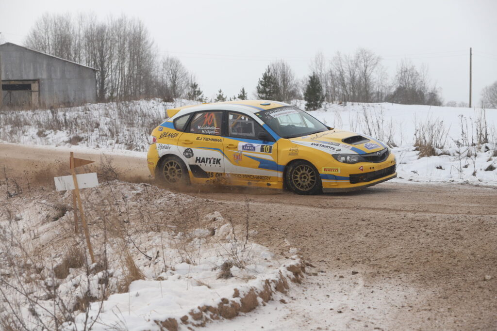 MĀRTIŅŠ LOČMELIS/HARIJS VĒJIŅŠ bija spiesti izstāties dzesēšanas sistēmas defekta pēc.
Autors: Foto: Gatis Bogdanovs