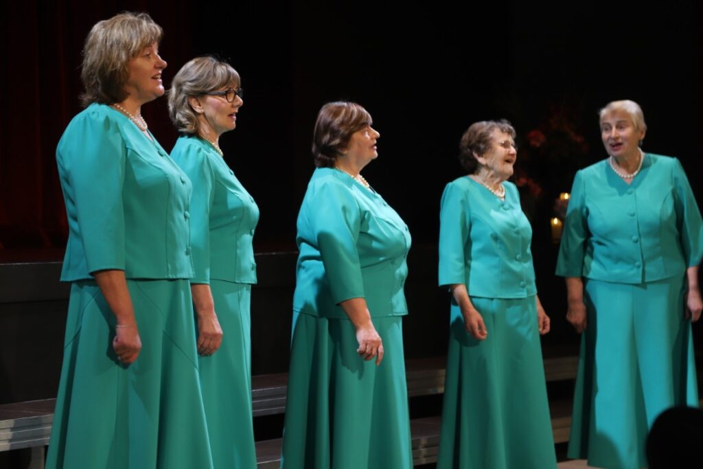 LEJASCIEMA kultūras nama senioru sieviešu vokālais ansamblis “Satekas”.