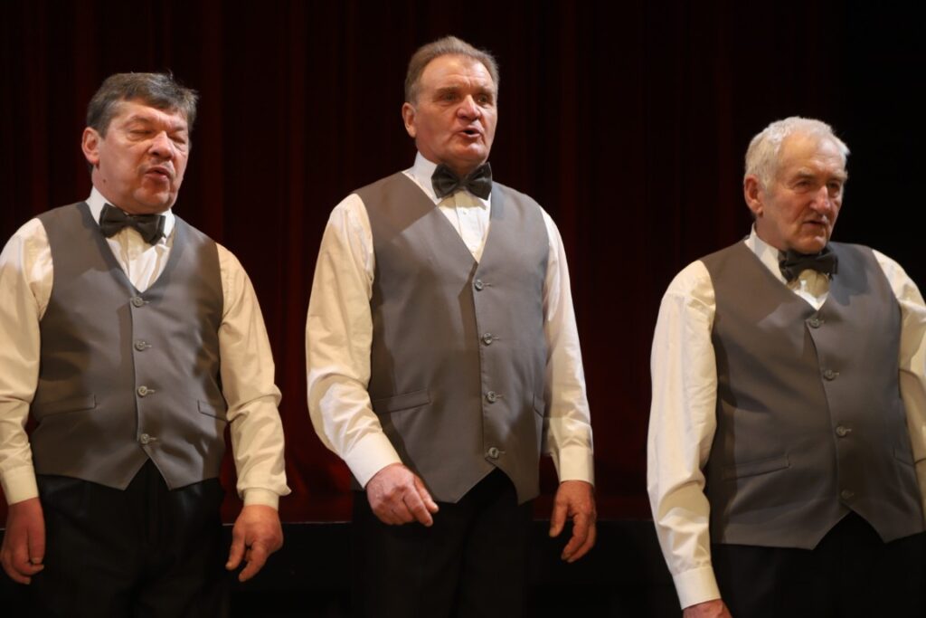 Gulbenes senioru vīru vokālais ansamblis “Namejs” 