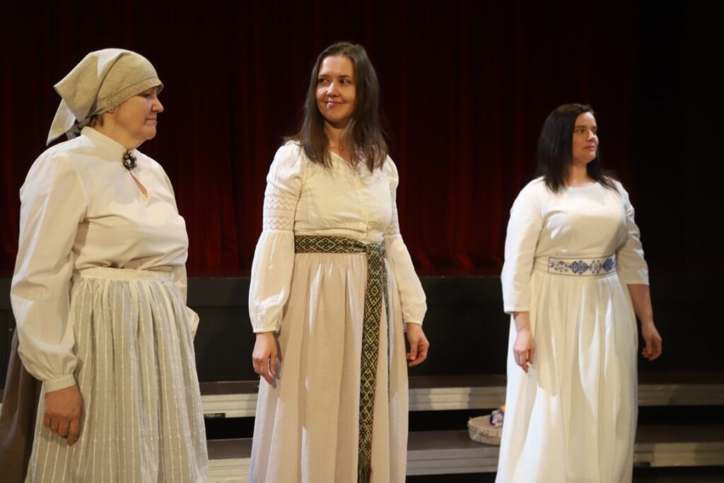 DRUVIENAS kultūras nama jauktais vokālais ansamblis “Vizums”.