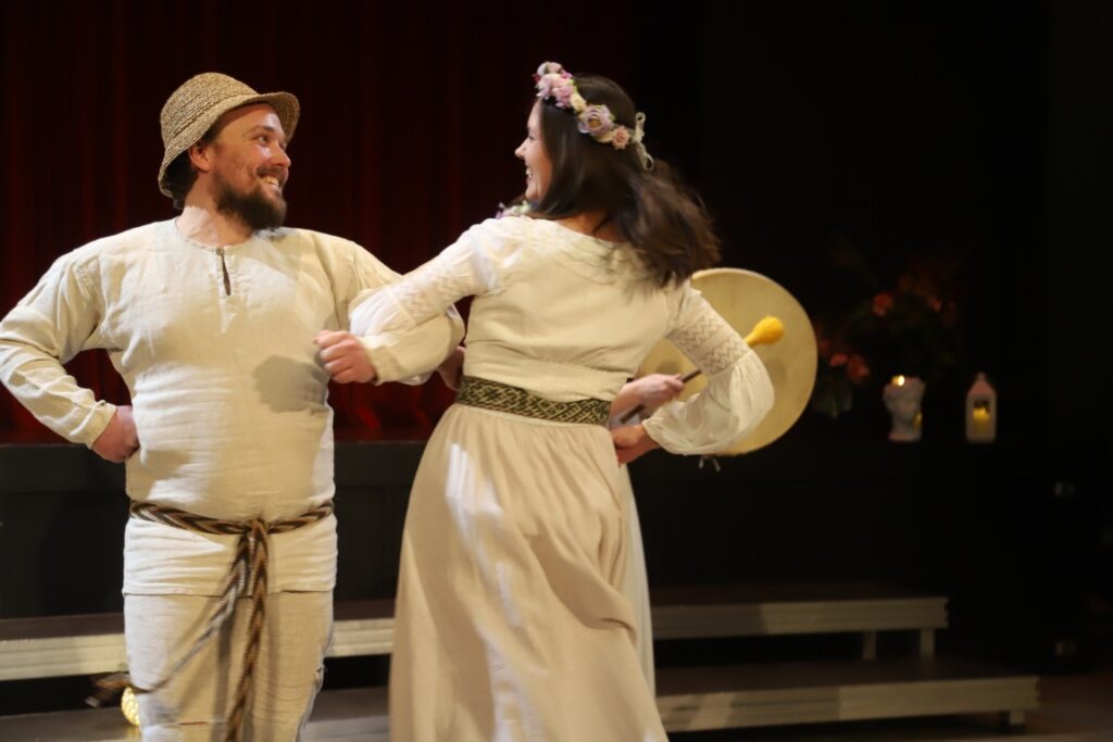 DRUVIENAS kultūras nama jauktais vokālais ansamblis “Vizums”.